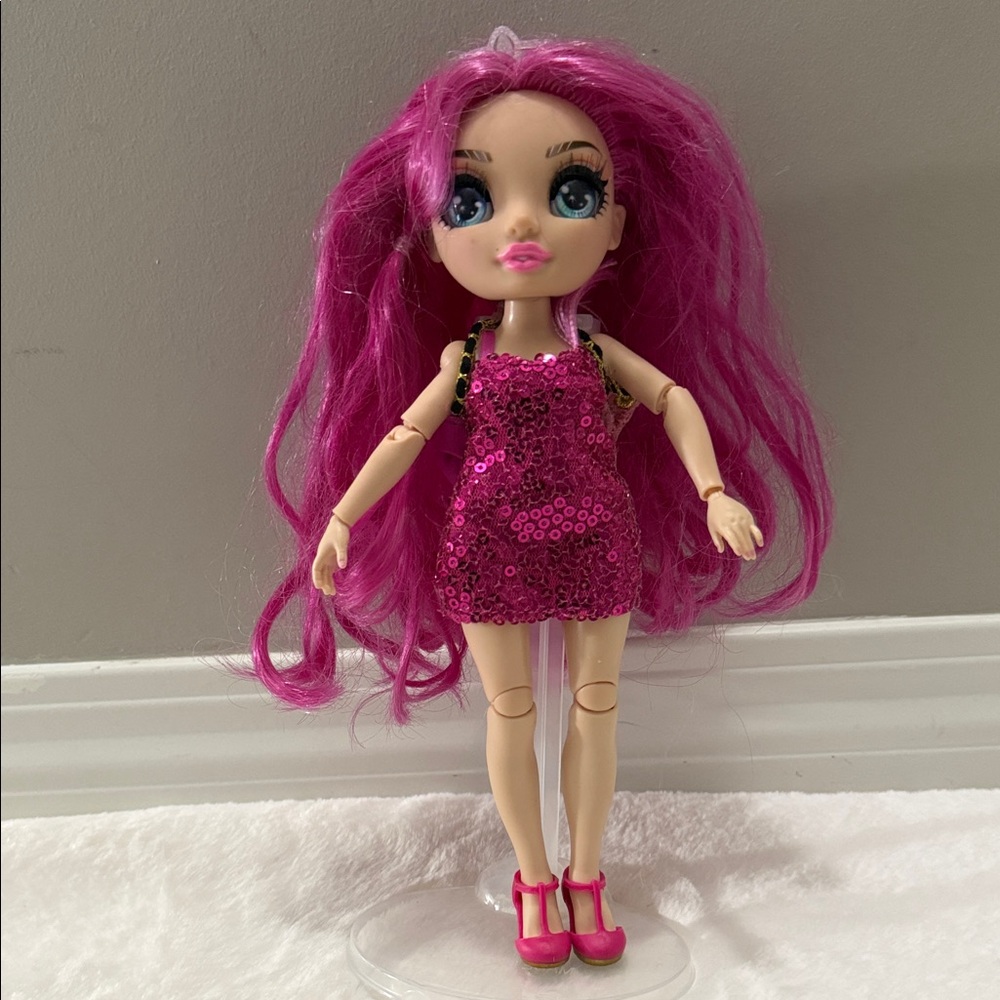 Rainbow High Junior High Stella Monroe Fashion Doll